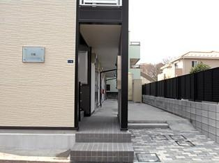 レオパレス千葉のエントランス