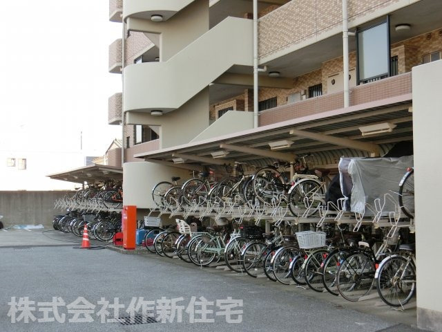 ダイヤパレス津田沼けやき通りグリーンスクエア　４階部分のその他共用部分|駐輪場