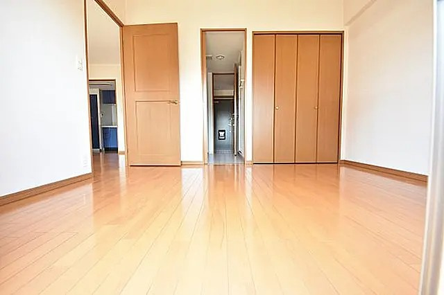 プレサンス神戸みなと元町の居間・リビング