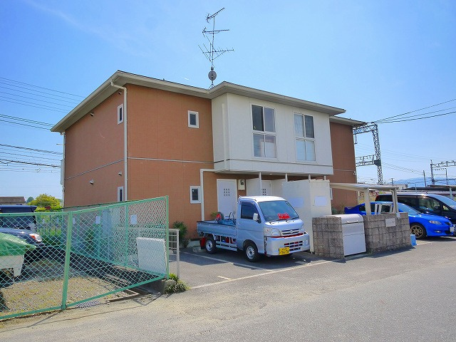 コンフォルト横内の外観|きれいな外観です