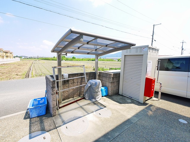コンフォルト横内のその他共用部分|自転車置き場