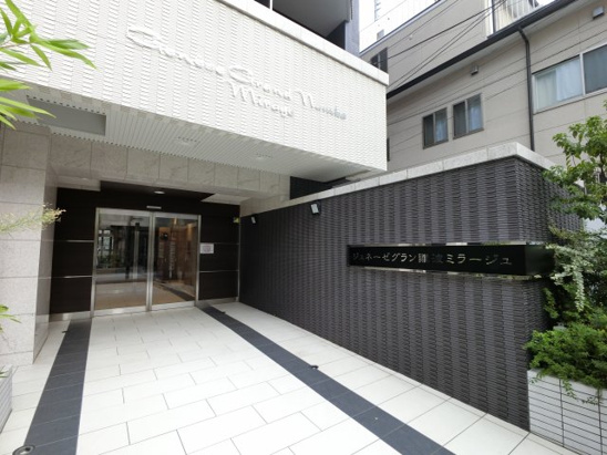 【エントランス】