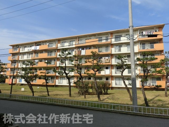 袖ケ浦住宅　１階部分の外観