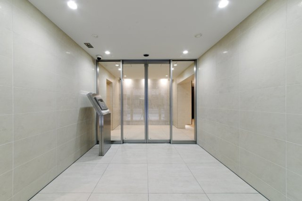 【エントランス】