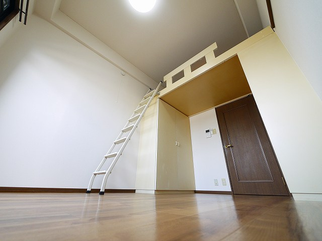 シティパレスやすらぎの道Ｐ３の洋室|使い勝手のいい洋室です