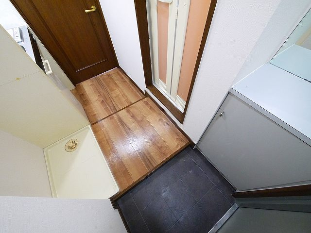 シティパレスやすらぎの道Ｐ３の玄関|きれいな玄関です