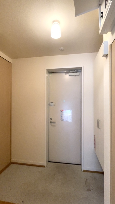 メゾンマスト盛南中央Ⅲの玄関