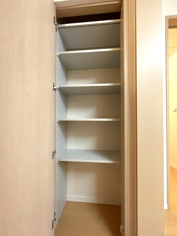 メゾンマスト盛南中央Ⅲの収納