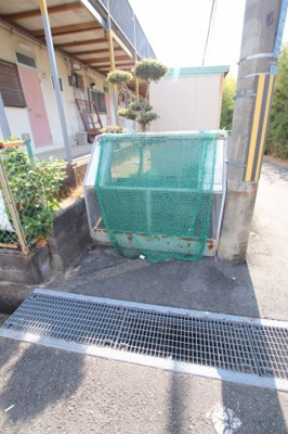 【その他共用部分】 | プレミールＢ | 敷地内ゴミ置き場