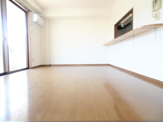 メゾン国島の内装