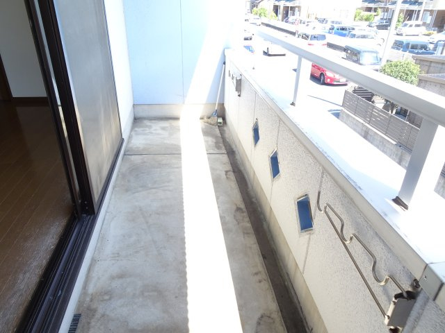 メゾン国島のバルコニー