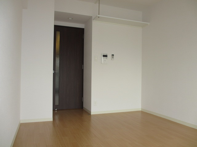 M’プラザ小阪駅前の洋室