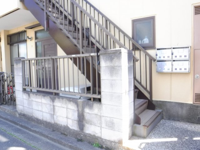 マツダマンションのエントランス