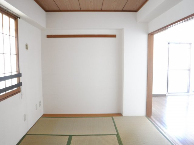 マンション峰岸の和室