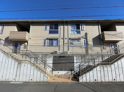 【外観】 | カーサヴィエント1 | 小田急線「百合ヶ丘」「読売ランド前」駅より徒歩圏内！通勤通学・お買物にも便利な立地の2階建てアパートです☆