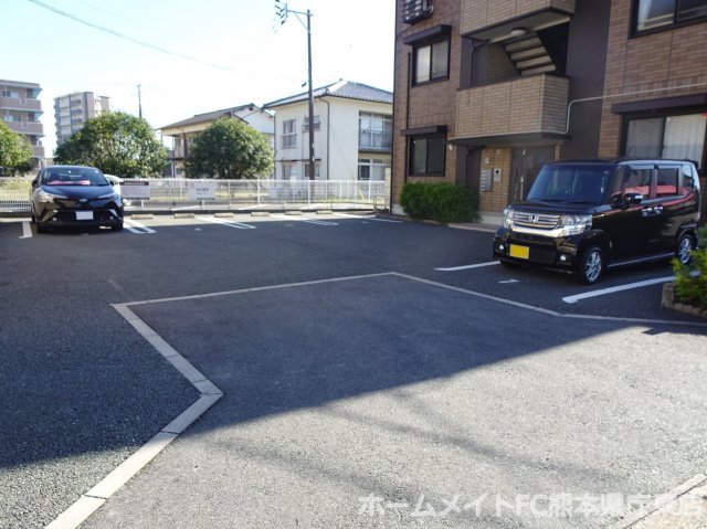 熊本市南区御幸笛田２丁目のアパートの駐車場