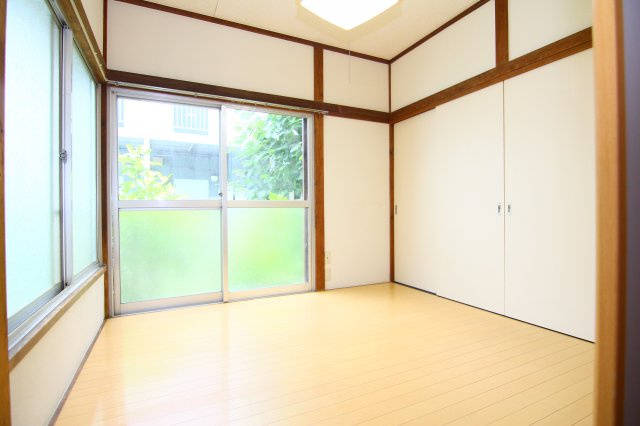 佐藤荘の洋室