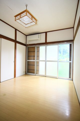 佐藤荘の居間・リビング