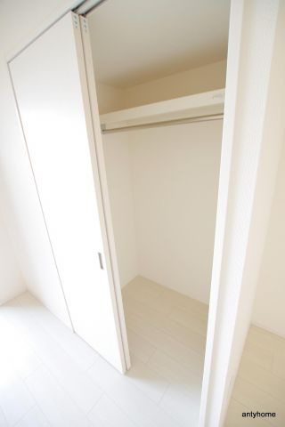 エスキュート西天満　仲介手数料無料の収納