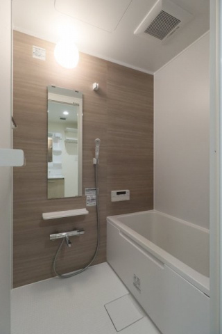 ガーデンヒルズ市ヶ谷の浴室|※反転タイプ別室参考写真