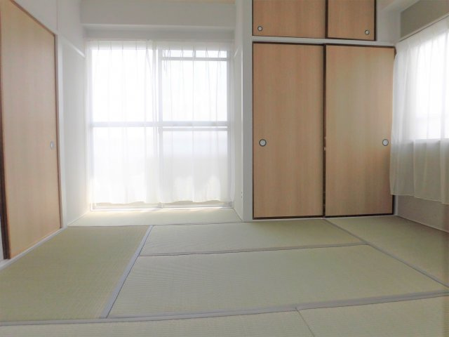 森産ビルの和室