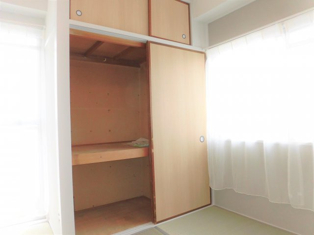 森産ビルの収納