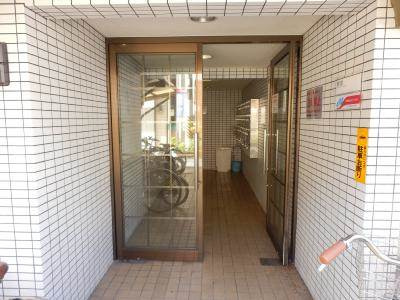 エスポワール朱雀のエントランス