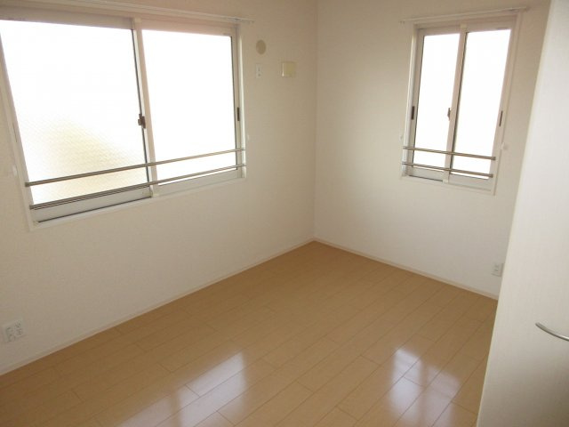 ソレイユ新吉田東