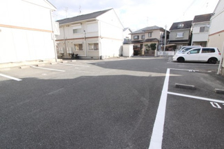 【駐車場】 | ハイツ池田Ｆ | 駐車場完備です