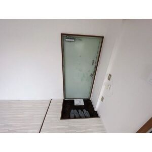 【玄関】 | メゾンシェレナ