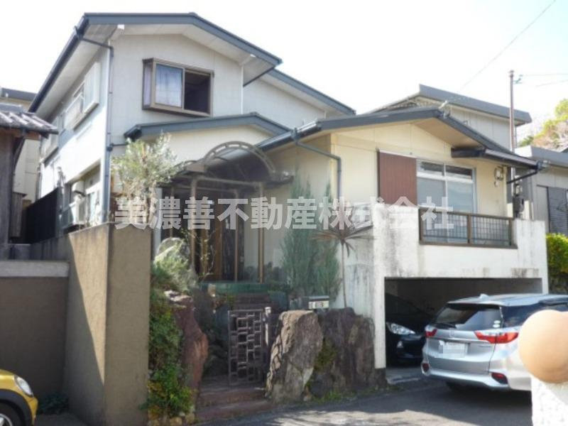 ５３８５０　岐阜市長良中古戸建ての外観