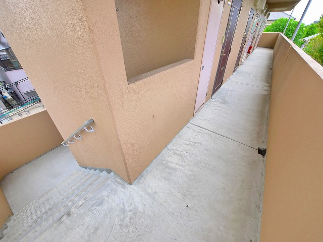 プラボー・パーヒのその他共用部分|共有廊下です。