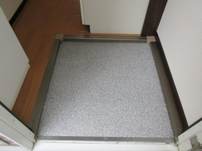 【玄関】 | ジョイハイツ