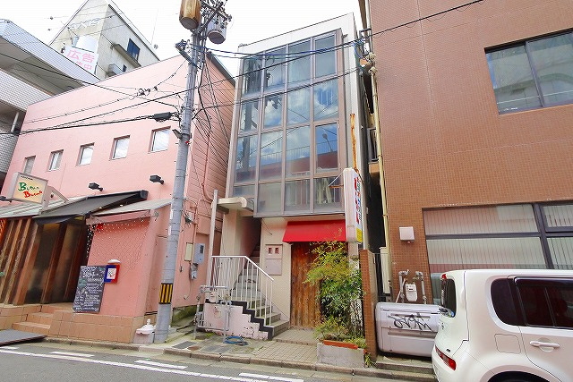 早野ビルの外観