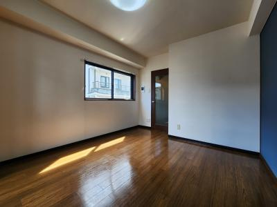 グランドパレス御池の子供部屋|洋室