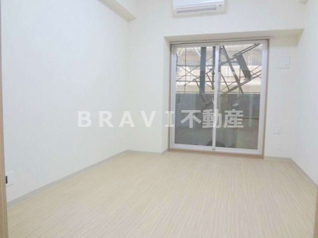ハイムラポール松屋町　BRAVI不動産の居間・リビング|【ハイムラポール松屋町】使いやすいリビングです