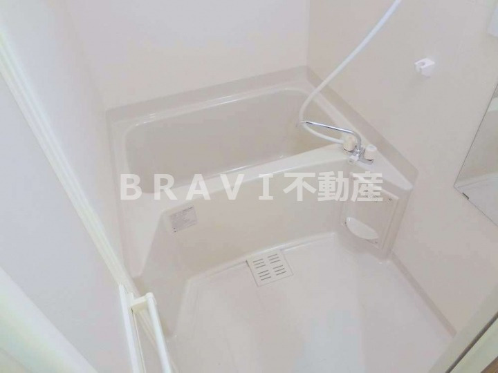 ハイムラポール松屋町　BRAVI不動産の浴室|【ハイムラポール松屋町】日々の疲れを癒すお風呂付です