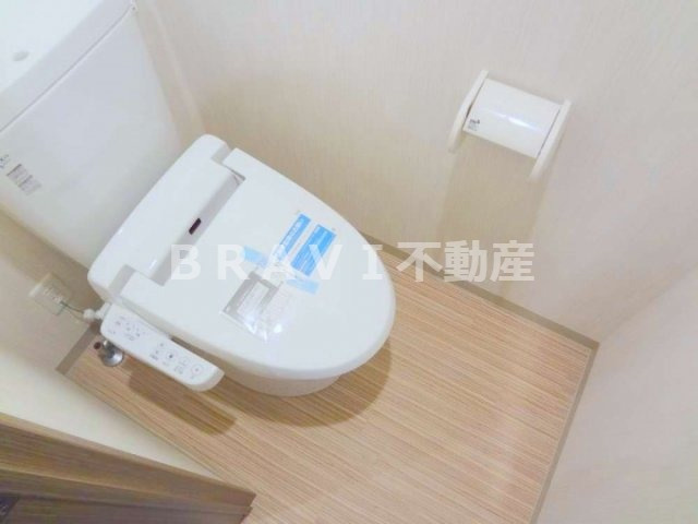 ハイムラポール松屋町　BRAVI不動産のトイレ|【ハイムラポール松屋町】シンプルで使いやすいトイレです
