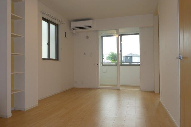 セイバリーKⅢの居間・リビング|洋室