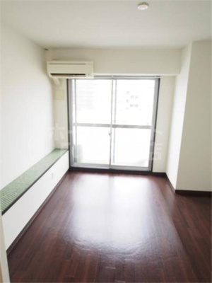 【居間・リビング】 | ＺＥＲＯ弁天 | こちらの居間で趣味の時間をお楽しみください