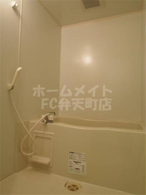 【浴室】 | ＺＥＲＯ弁天 | コンパクトで使いやすいお風呂です