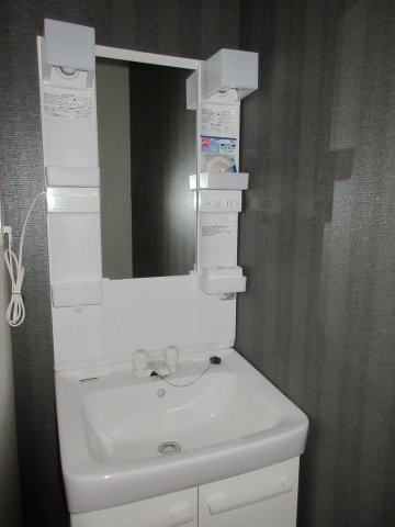 マンションサエイの独立洗面台