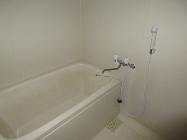 マンションサエイの浴室