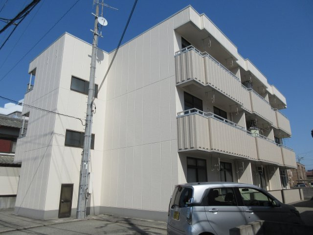 マンションサエイの外観