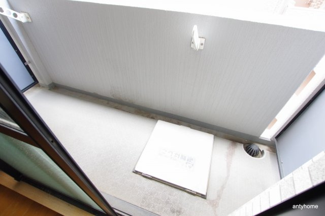 エスリード新大阪第7　仲介手数料無料のバルコニー