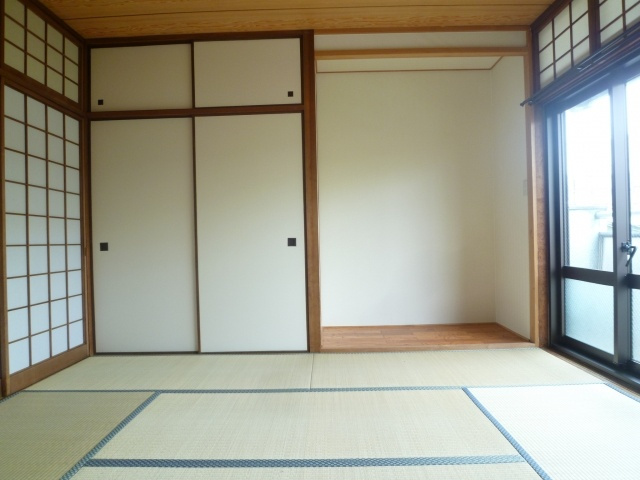 川原ビルの和室