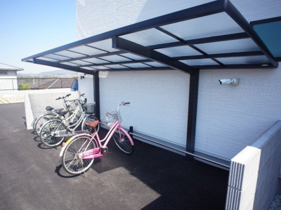 【その他共用部分】 | ブルーグラス | 駐輪場