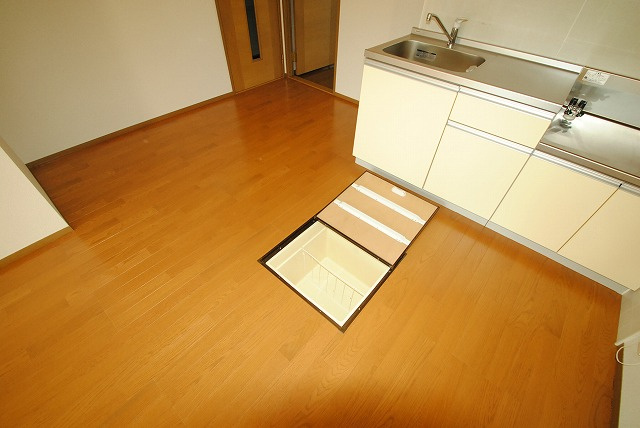 セジュール矢取の収納|内装イメージ：同物件別室