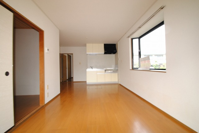 セジュール矢取の居間・リビング|内装イメージ：同物件別室