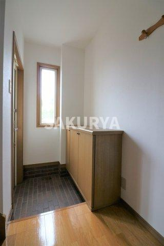 マートルテラスの玄関|現況と異なる場合があります。